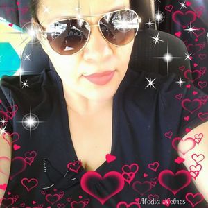 Meet your Posher, Vanessa